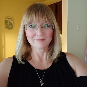 Meet your Posher, Colleen